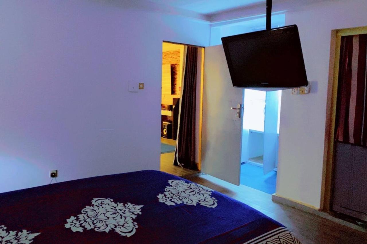 Maleeks Apartment Ikeja "Shared 2Bedroom Apt, Individual Private Rooms And Baths" Λάγος Εξωτερικό φωτογραφία